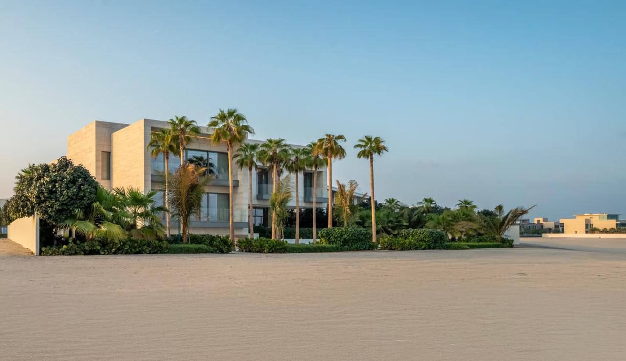 🤩Dubai Property Market: Record-Breaking Growth and Future Prospects 😃