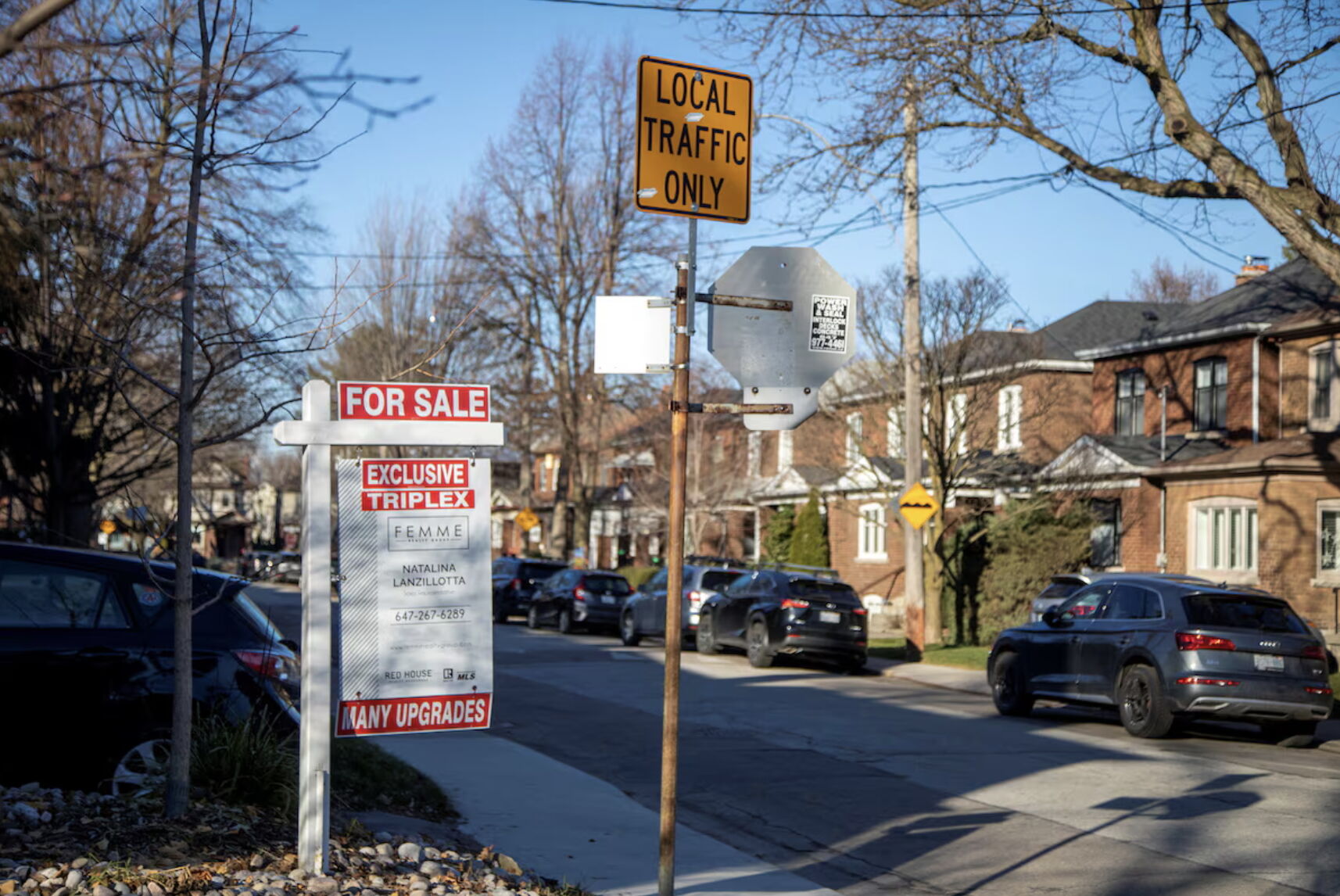 ๐จ๐ฆ Canada's real estate market is experiencing unique shifts, particularly in Sudbury and Toronto. Sudbury's market shows resilience, with tariffs...