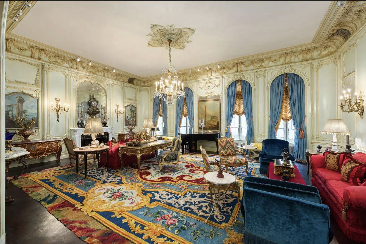 Manhattan’s Largest Private Home Enters Contract