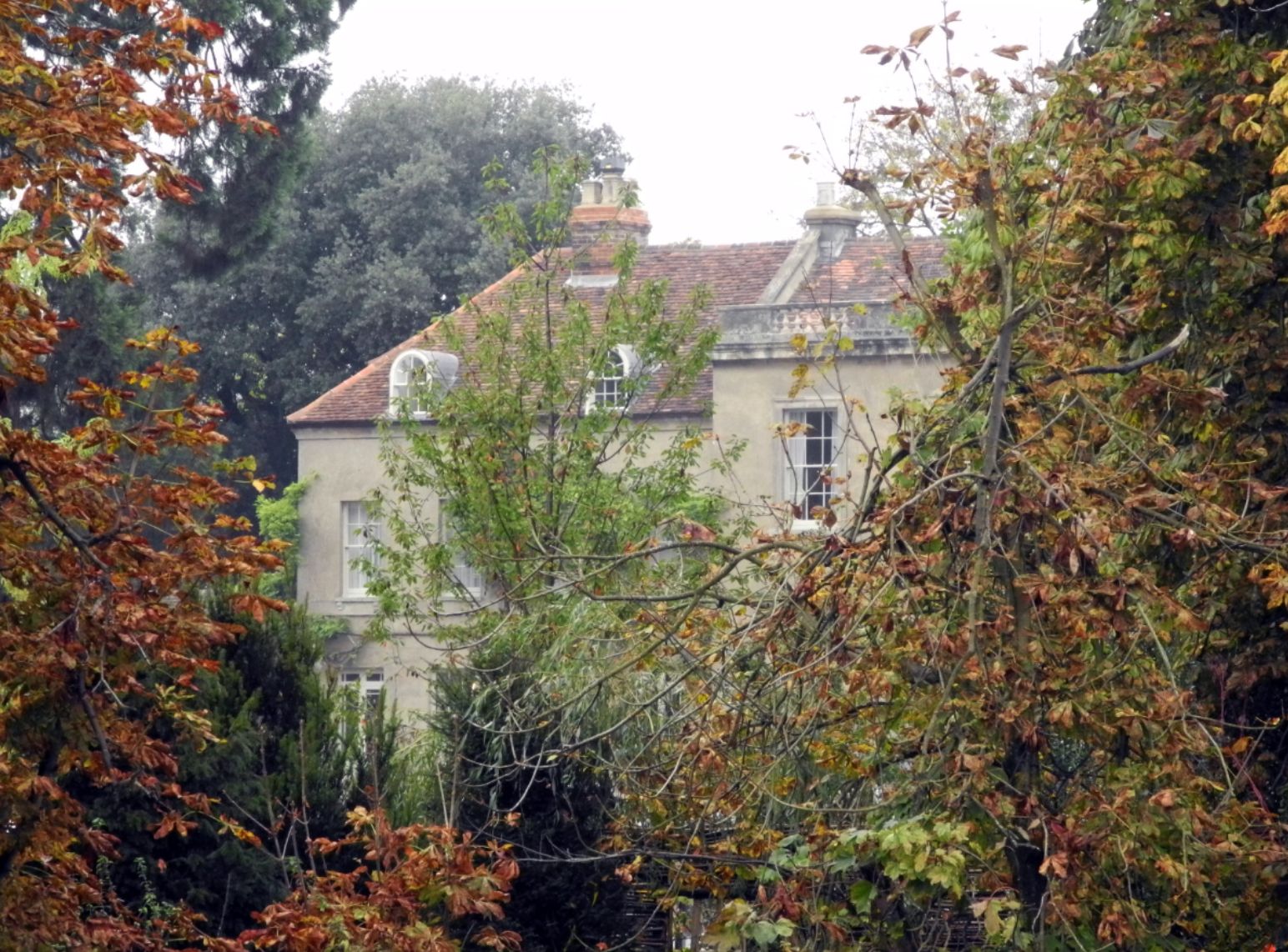 Inside George & Amal Clooney’s $50 Million Global Property Portfolio