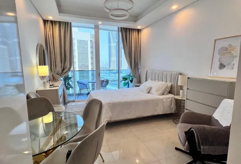 Furnished Studio/Waves Tower/Canal & Skyline view