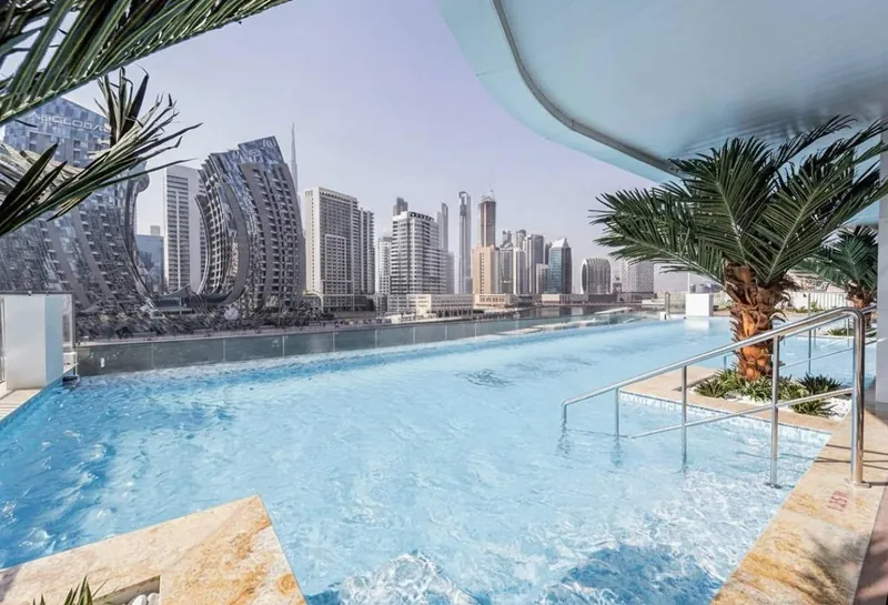 Canal Living | 1BR + Jacuzzi | Vacant