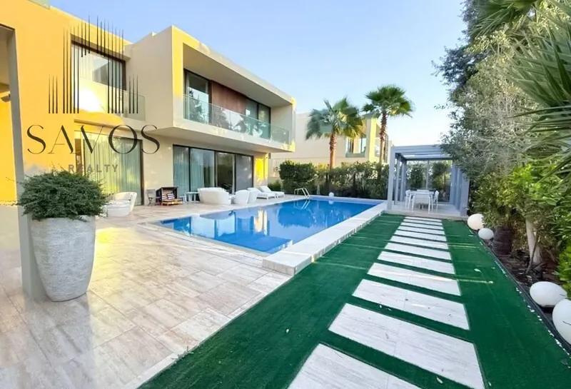 Luxury Villa | Golf Course View | Fully Furnished