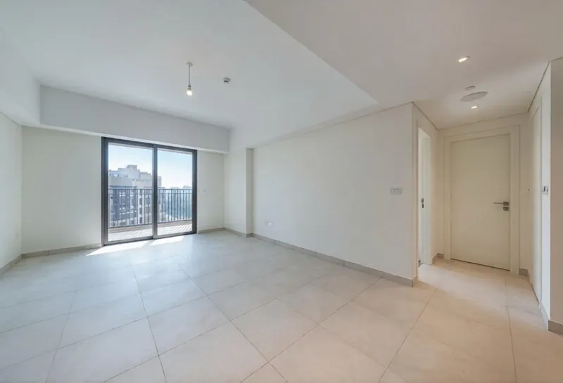 1BR Apartment | City View | Balcony