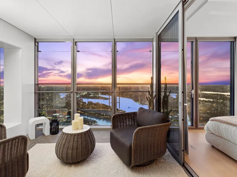 Diamond in the sky. The most beautiful view and best floor plan apartment in Barangaroo, high level 