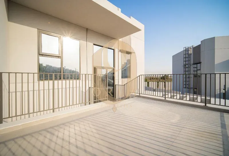 Luxury Townhouse | Burj View | Prime Area