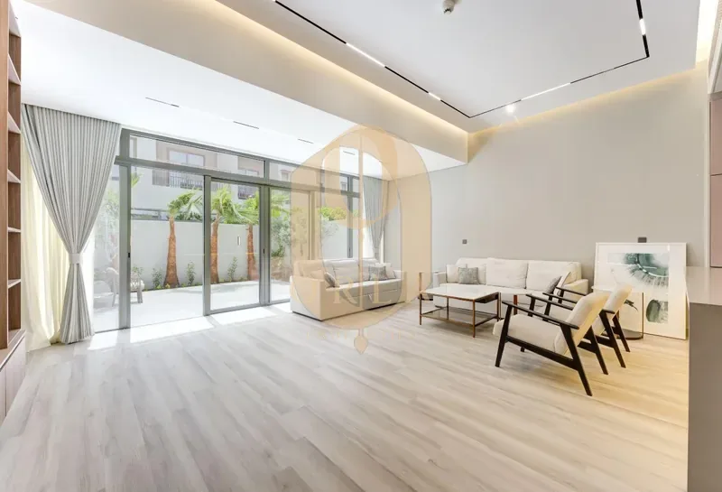 Luxury Furnished Townhouse | Prime Community