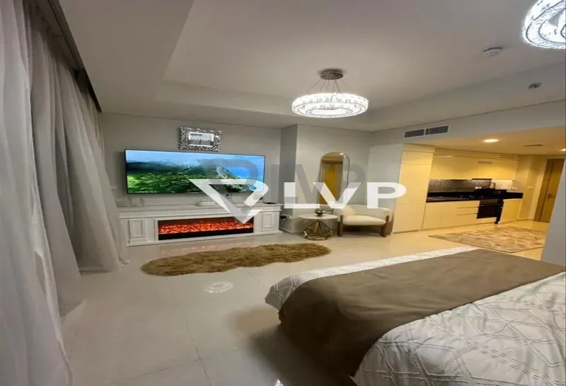 HOT DEAL |VACANT |PRIME LOCATION |STUDIO