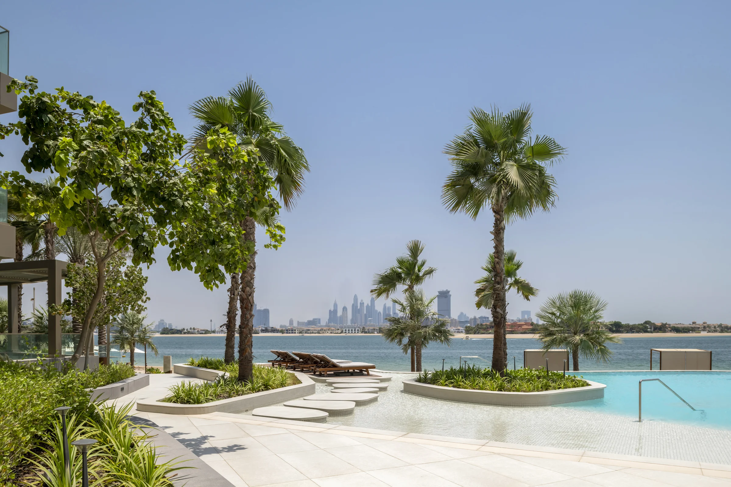 Private beach and a 400 sq m infinity pool