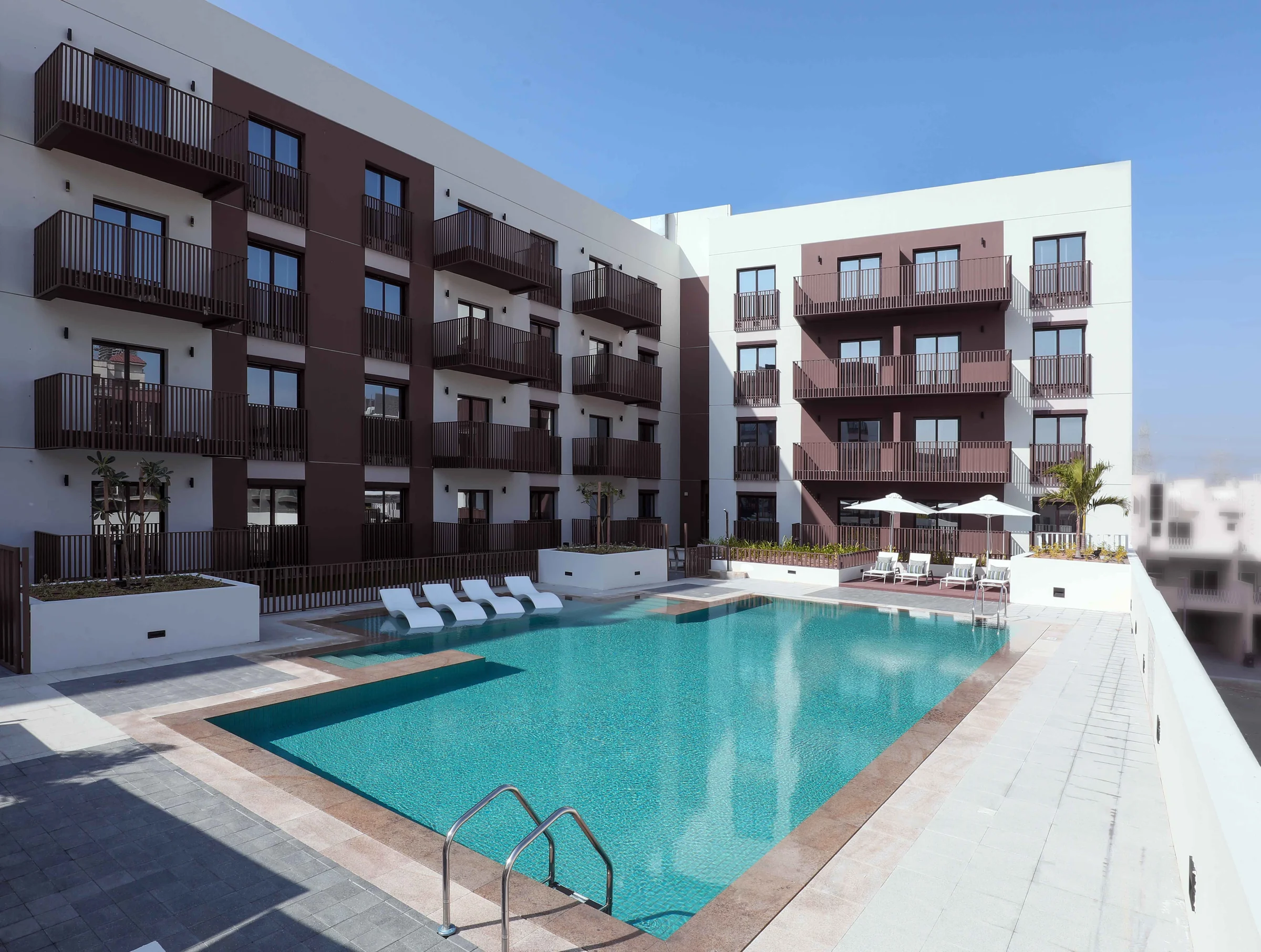 Resort-style pool courtyard