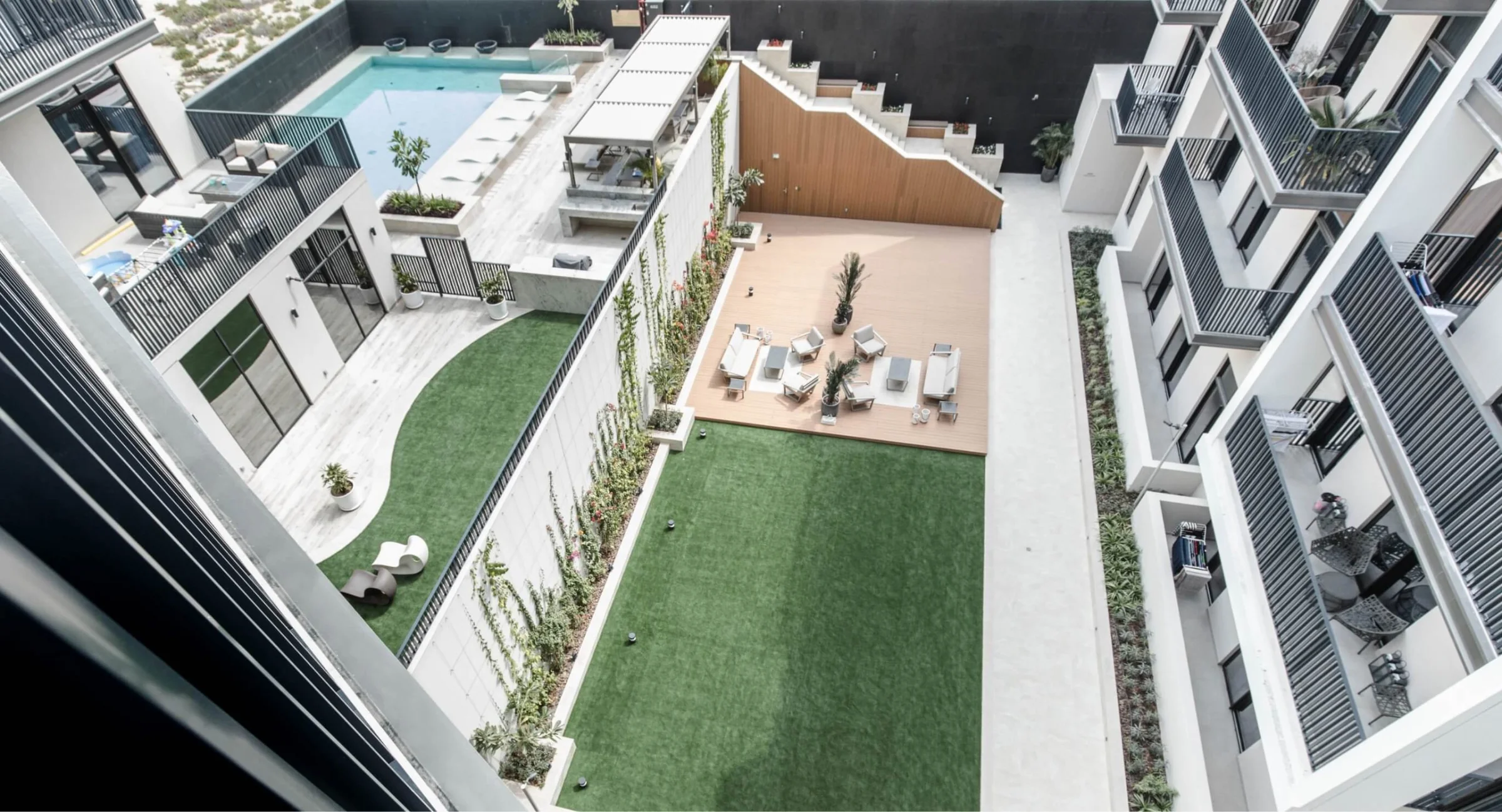 Central courtyard garden
