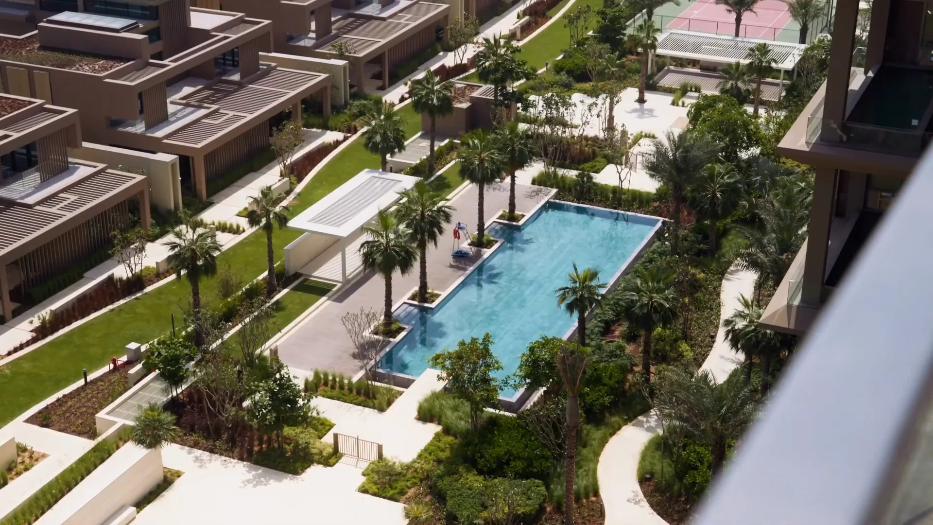 Gardens, pools and courts