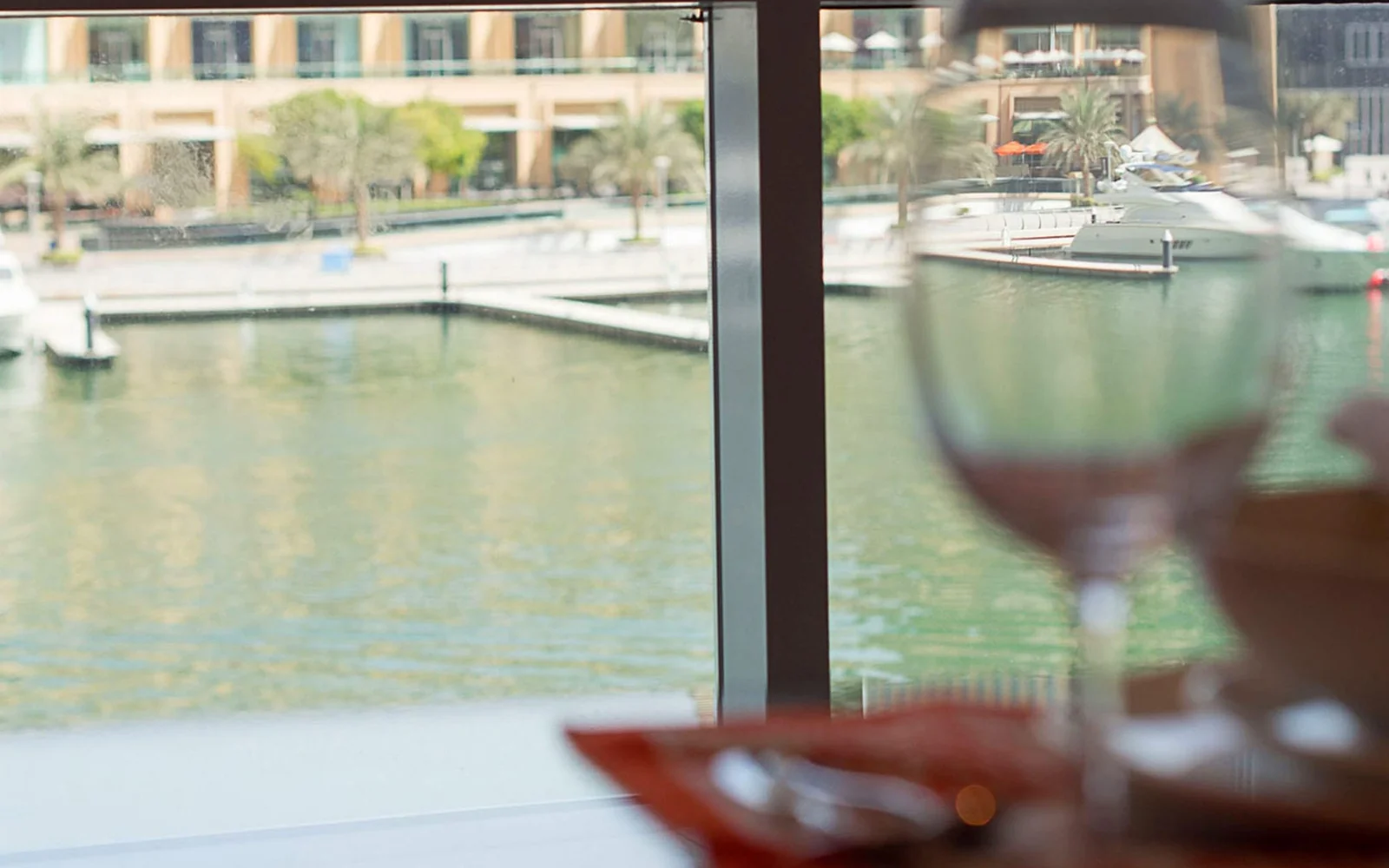 Direct access to Marina Walk